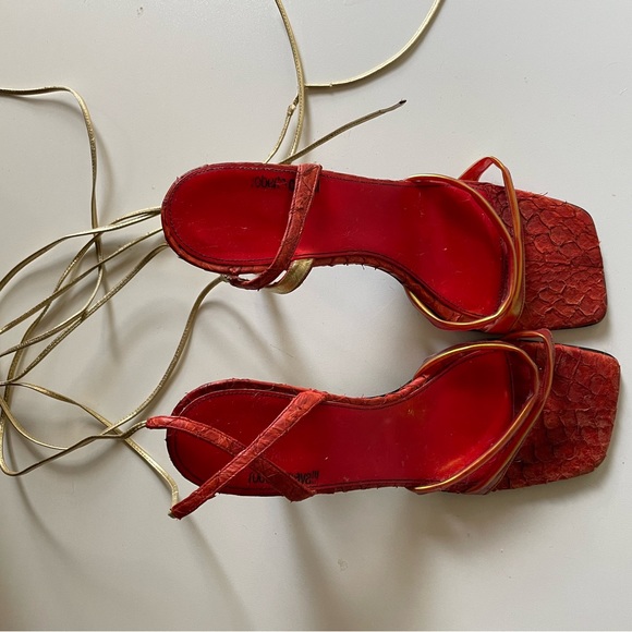 Vintage Roberto Cavalli Alligator Embossed Heels - Picture 4 of 4